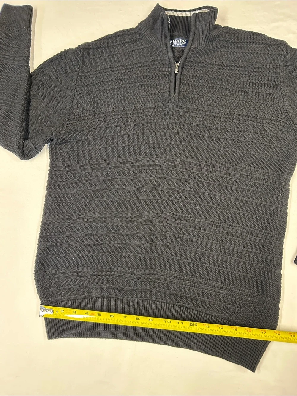 Chaps Mens Medium Black Textured Knit 1/4 Zip Pullover Sweater Grey Collar Trim